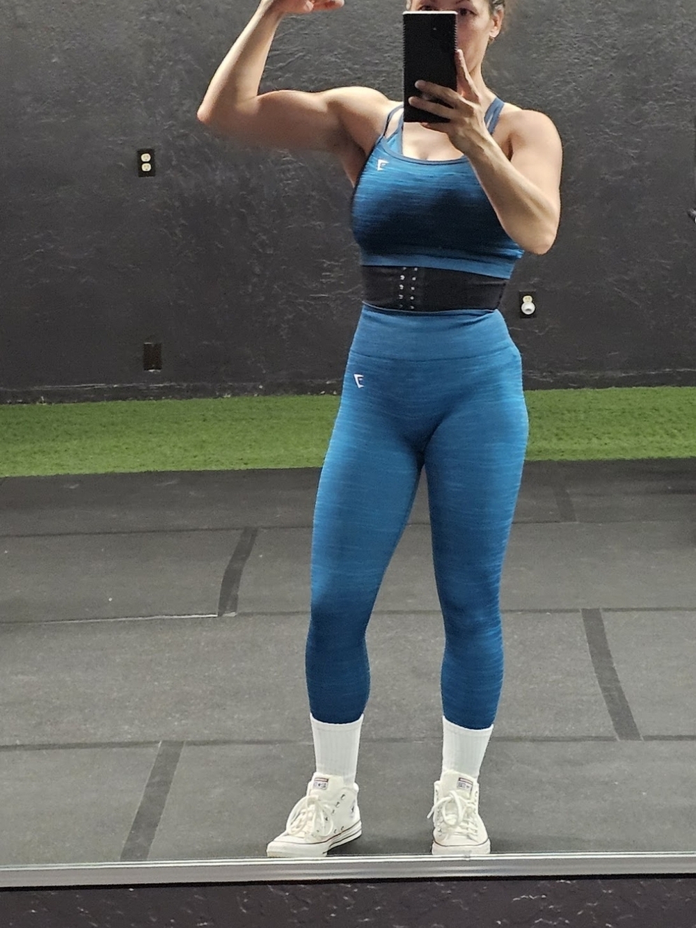 Gymshark Adapt Set Small Leggings Medium Top - Picture 3 of 3